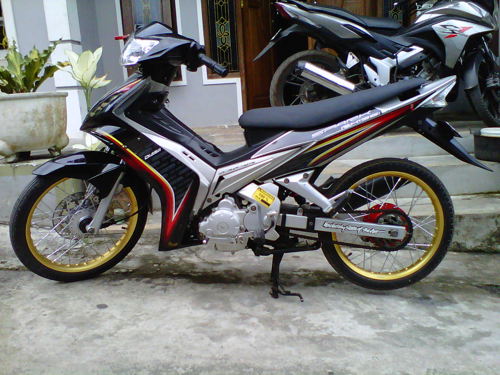 Foto Modifikasi Motor Jupiter Mx 2006 Terkeren Sodo Modifikasi