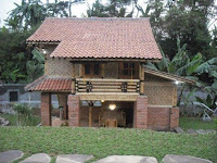 Dekorasi Rumah Bilik Bambu