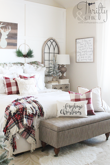 Farmhouse Christmas bedroom decor and decorating ideas. Christmas bedroom ideas. Red and white Christmas bedroom decor. 