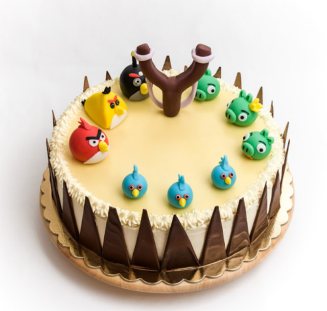 Angry birds chocolate orange cake with fondant figurines first shot