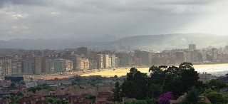 Gijón, vista desde las proximidades de La Providencia