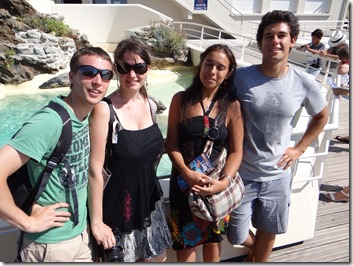 Quand quelqu'un se propose gentiment de nous faire la photo, cherchez bien le phoque on l'apperçoit ! >_<'