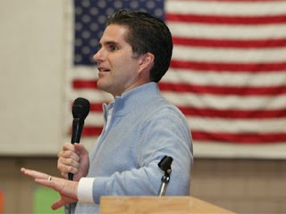 Tagg Romney image