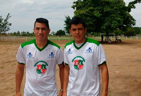Feirense inicia pré-temporada com dupla paraguaia