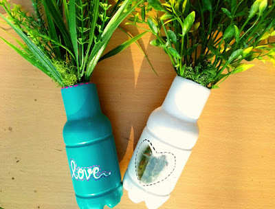 Produk Kerajinan Vas Bunga Hasil Daur Ulang Limbah Botol 