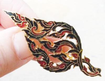 Fire shaped Cloisonne brooch