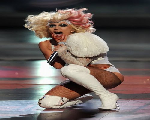 Laddy gaga-Paparazzi en los premioos MTV Video Music Awards 2009
