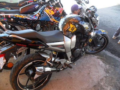 Modif cutting stikers yamaha Bison