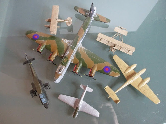 1/144 diecast metal aircraft miniature