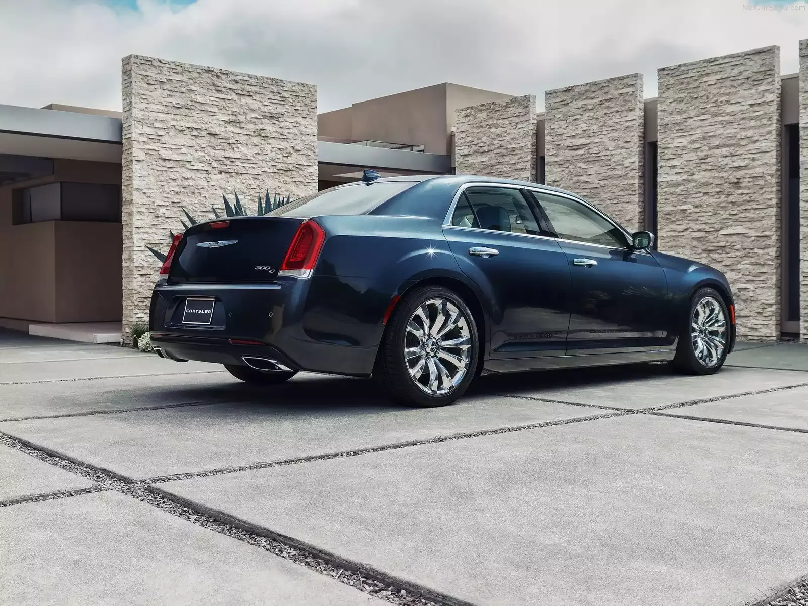 Hình ảnh xe ô tô Chrysler 300 2015 & nội ngoại thất