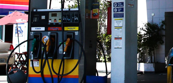 Petrobras reduz preços de gasolina e do GLP