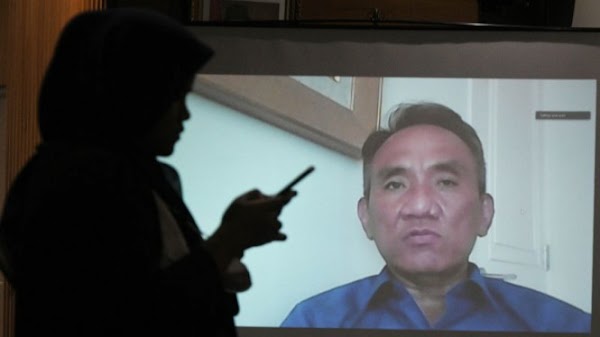 Andi Arief Serahkan Rp50 Juta Ke KPK Terkait Kasus Suap Bupati Penajam Paser Utara