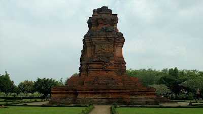 Candi Brahu 