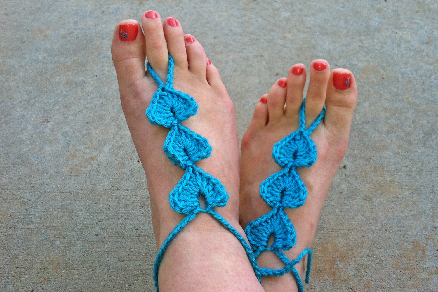Enjoy your pretty summer feet!