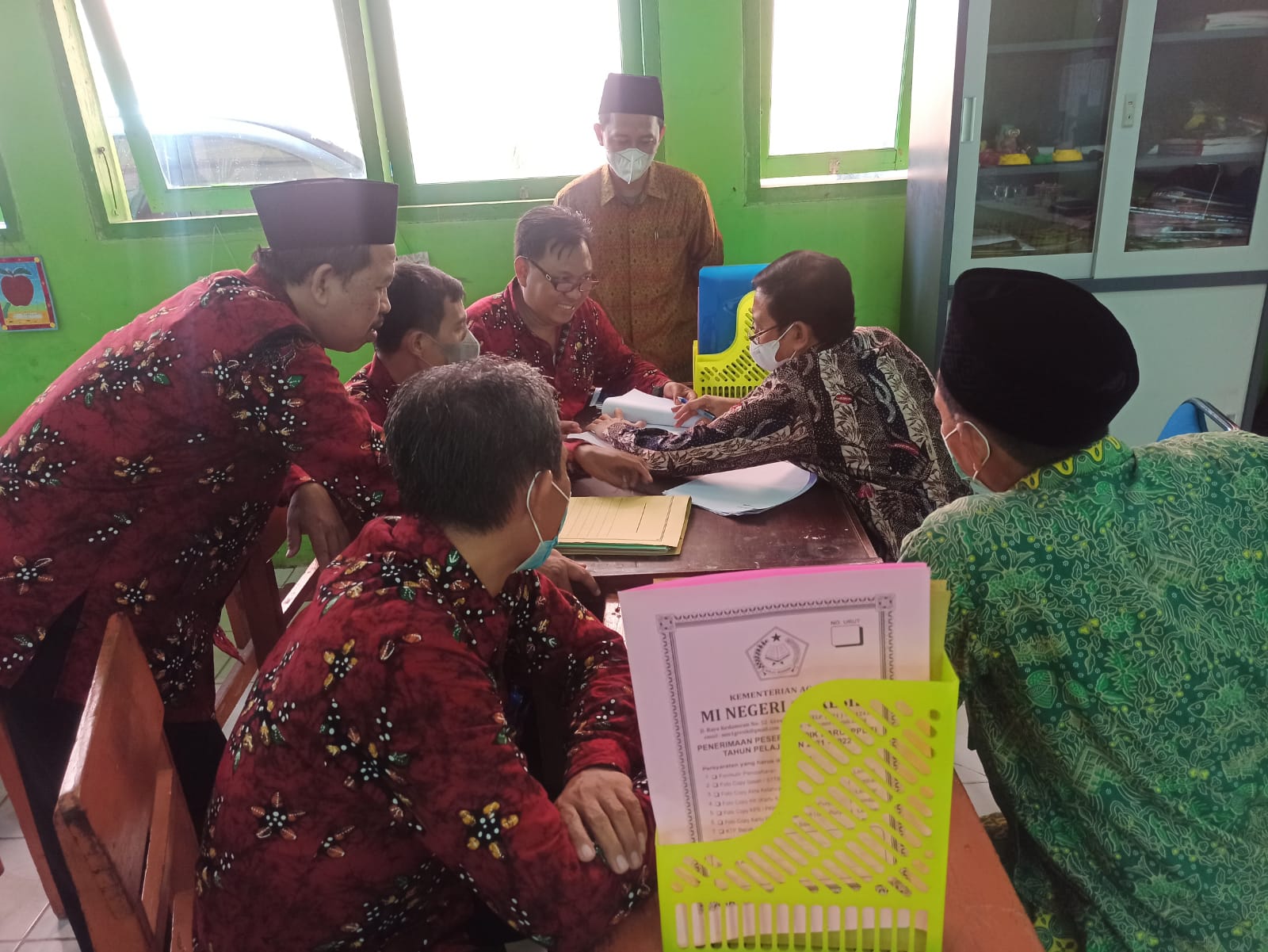 pembinaan persiapan verifikasi lapangan calon sekolah adiwiyata provinsi min 1 gresik