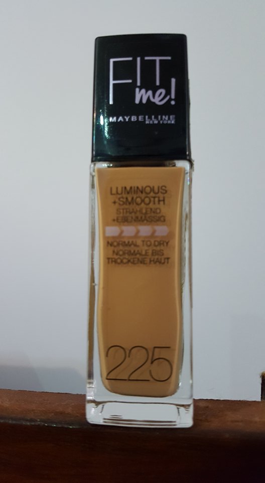 Maybelline Fit Me Luminous and Smooth Foundation Bottle