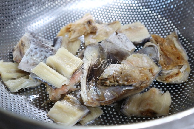 Masak Lemak Ikan Kurau Masin Dengan Nenas - Azie Kitchen