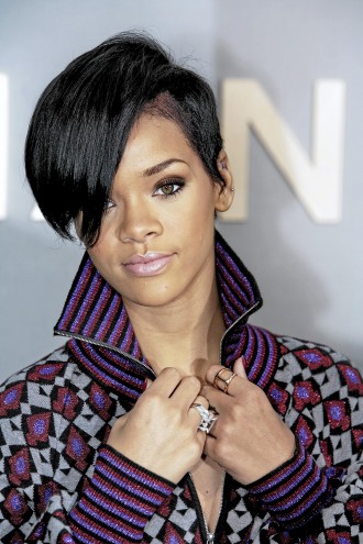 rihanna short bob hairstyles