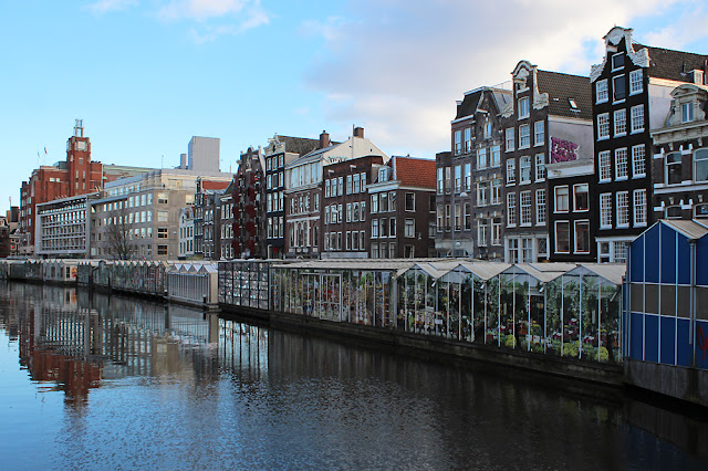 Floating Flower Market