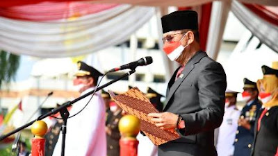 Mingrum Gumay Menjadi Petugas Pembaca Teks Proklamasi pada HUT RI Ke 77