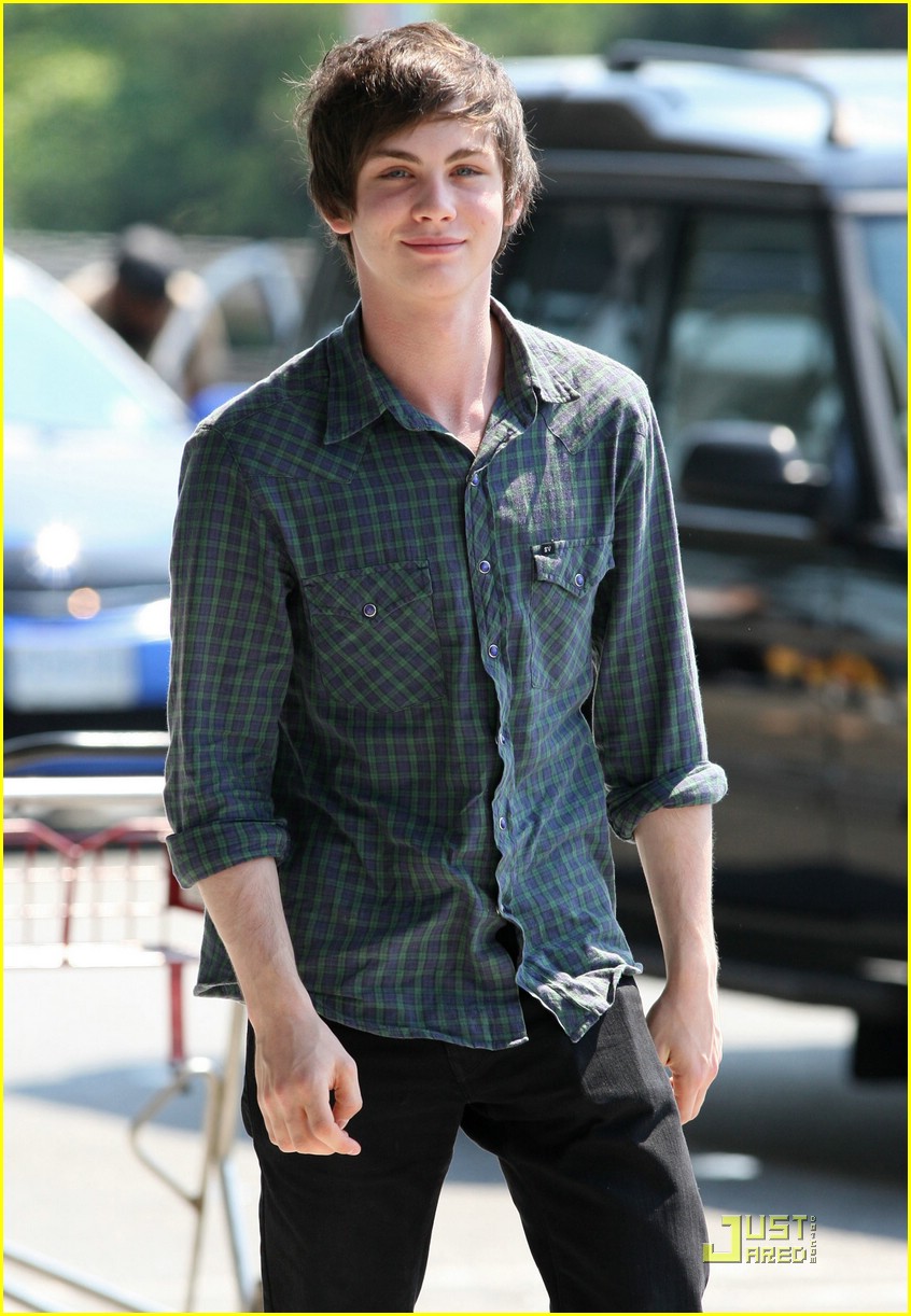 logan lerman hairstyles