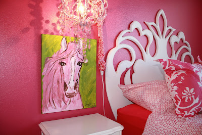 pink horse