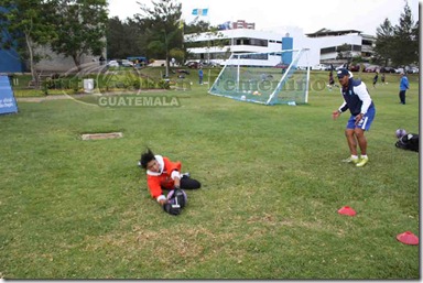 entreno de selecciones en campo 1 proyecto gol en zona 15 (12)