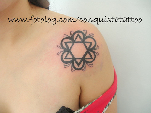 Imagens de tatuagem feminina estrela de davi