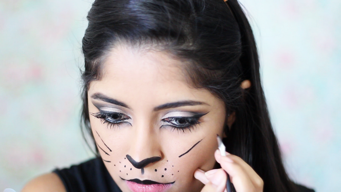 kitty, kitty cat, cat, eye, delineador, halloween, tutorial, passo a passo, fácil, maquiagem, makeup, vídeo, fotos, criativa, rápido, last minute,carnaval, delineado gatinho, como fazer, diy, lentes, lente de contato natural, focinho, pinterest, tumblr