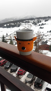 cosy mug crochet renard