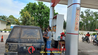 Kapolsek Simpang Teritip, Pastikan Tidak Ada Pengisian Satu Mobil Dengan 20 Kartu fuel Card di SPBU Ibul