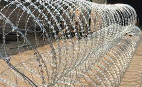 https://bahanbangunankami.blogspot.com/2019/02/kawat-silet-concertina-razor-wire.html