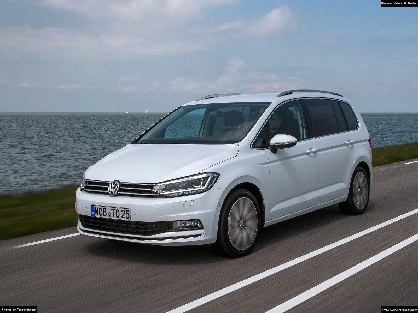 Hình ảnh xe ô tô Volkswagen Touran 2016 & nội ngoại thất