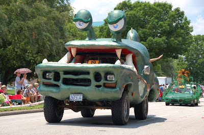 Funny Alien Car