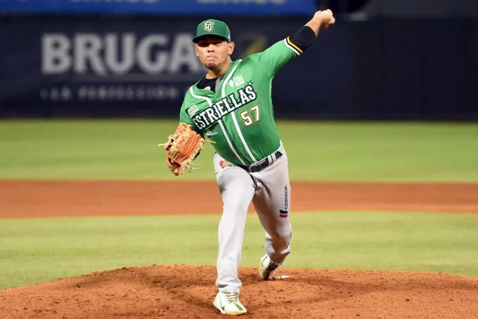 Andy Otero lanza cinco buenas entradas y las Estrellas vencen al Licey