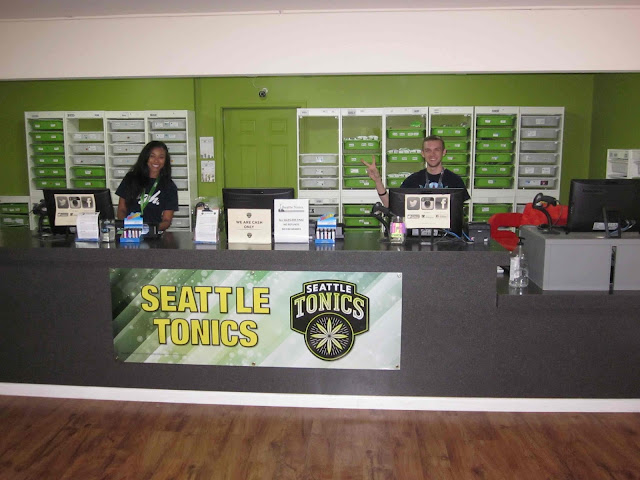 https://twitter.com/seattletonics