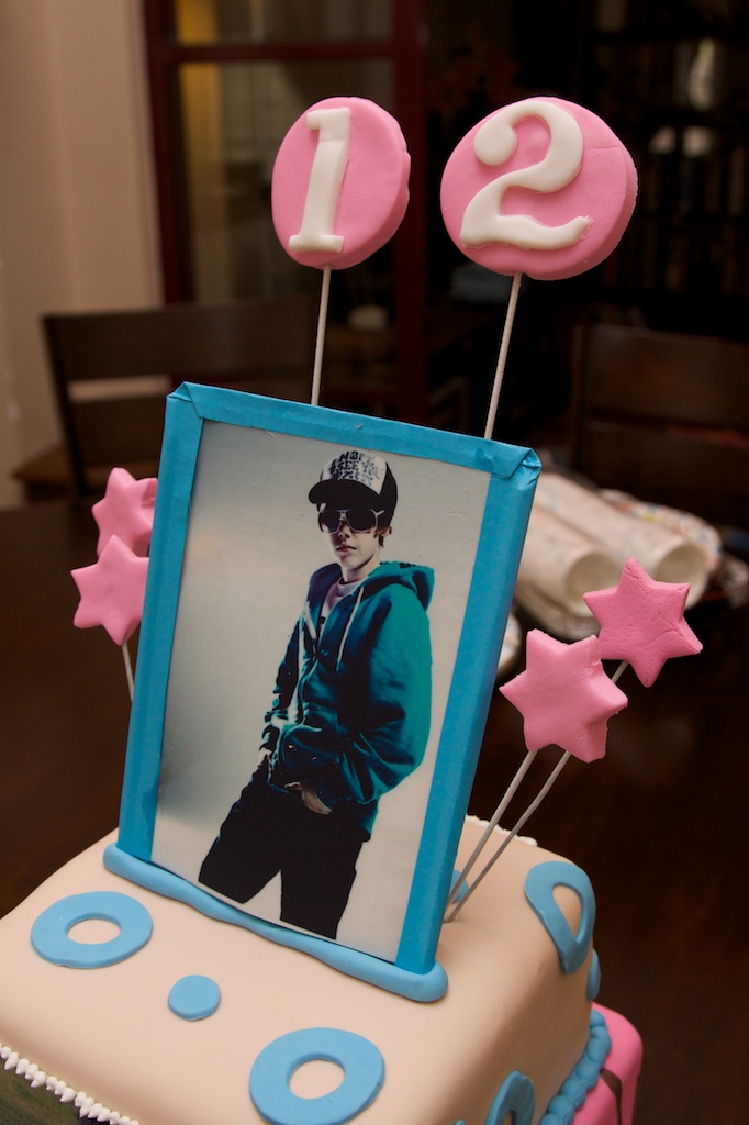 justin bieber cake ideas. Justin Bieber cake