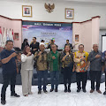 Rakernas Berakhir, SMSI Minta Presiden Joko Widodo Tidak Menandatangani Rancangan Perpres Publisher Right Rakernas Berakhir, SMSI Minta Presiden Joko Widodo Tidak Menandatangani Rancangan Perpres Publisher Right