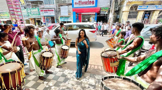 Actress Vidya Pradeep at the inauguration of JC Gold and Diamonds in Nagercoil