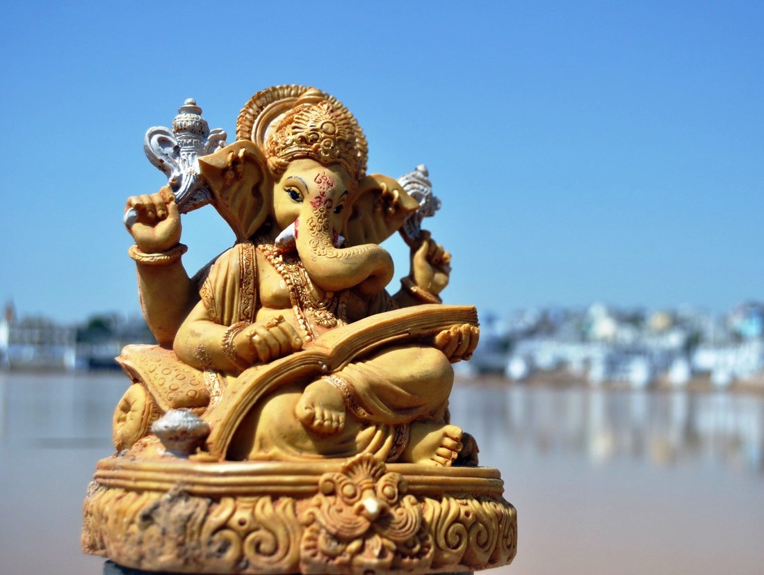 HINDU GOD WALLPAPERS: Bal Ganesh