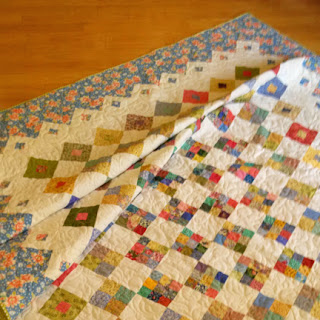 Spring Garden quilt: QuiltBee