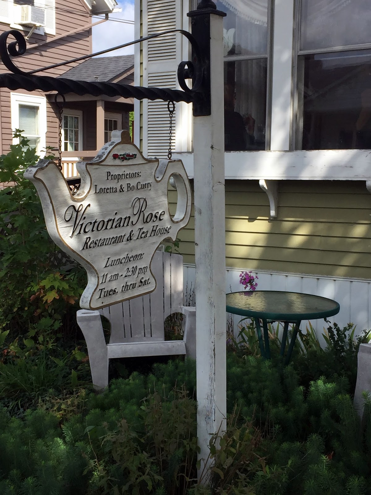 Rosemary's Sampler: Tea and Scones at Victorian Rose