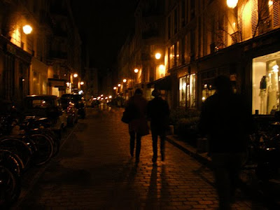 France-Paris-le-Marais-night-walk-tips-travel-on-a-budget