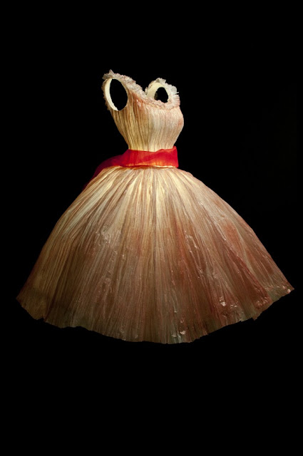 sculpted-paper-dress