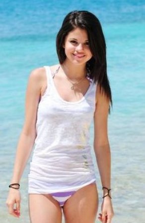 Selena Gomez Hot Wallpapers Disney Star Selena Gomez Pictures amp Photos hot photos