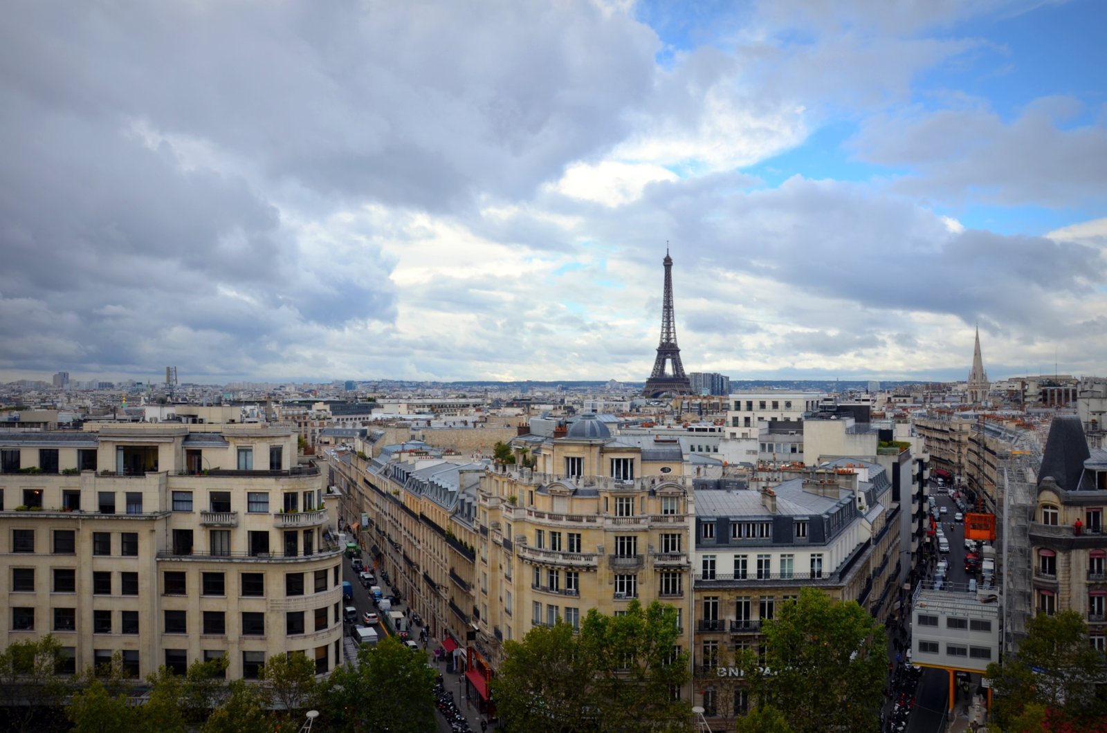 ParisDailyPhoto: Eiffel Tower for sale
