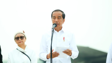 Kader PDIP 'Serang' Jokowi, Ketum Jarnas 98 Sindir Deddy Sitorus: Isi Dompet OK, Tapi Isi Kepala KO!