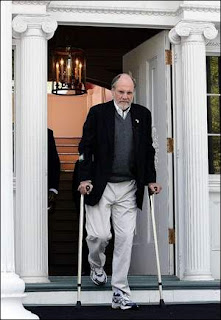 The Associated Press Gov. Jon S. Corzine uses crutches to walk down the steps at Drumthwacket in Princeton after returning to the duties of governor on May 7.