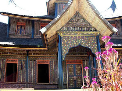 Rumah Gadang atau Rumah Bagonjong