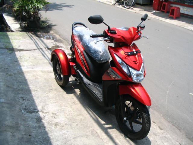 HONDA BEAT INJECTION (New) Modified Roda tiga Pesanan Mr. Fedi JAKARTA title=